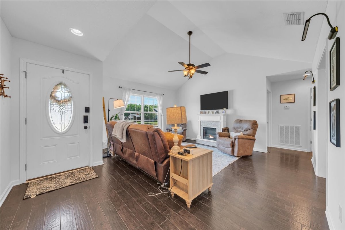 211 Williamsburg Circle Tullahoma TN 37388
