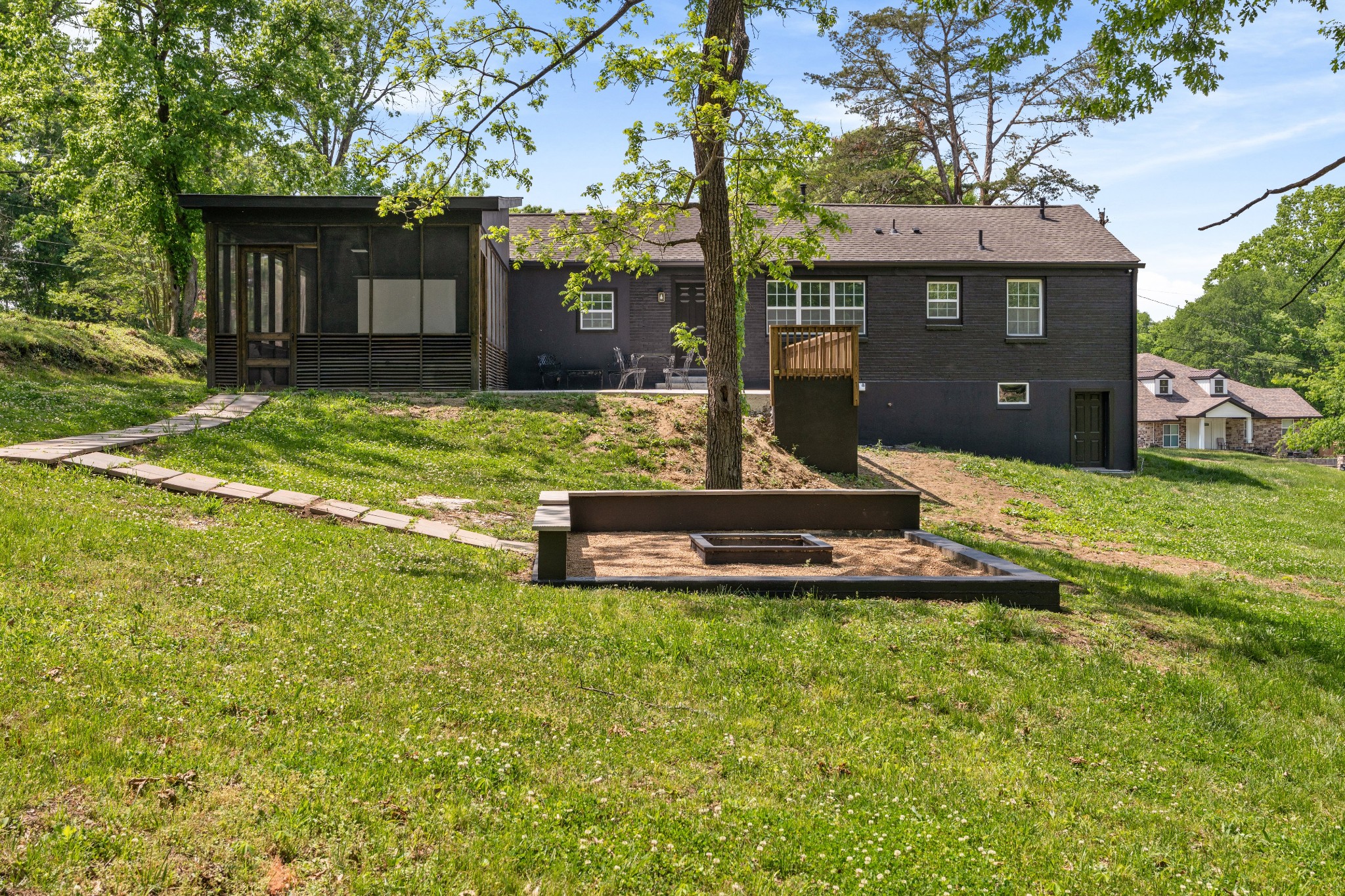 515 Catalina Drive Nashville TN 37217