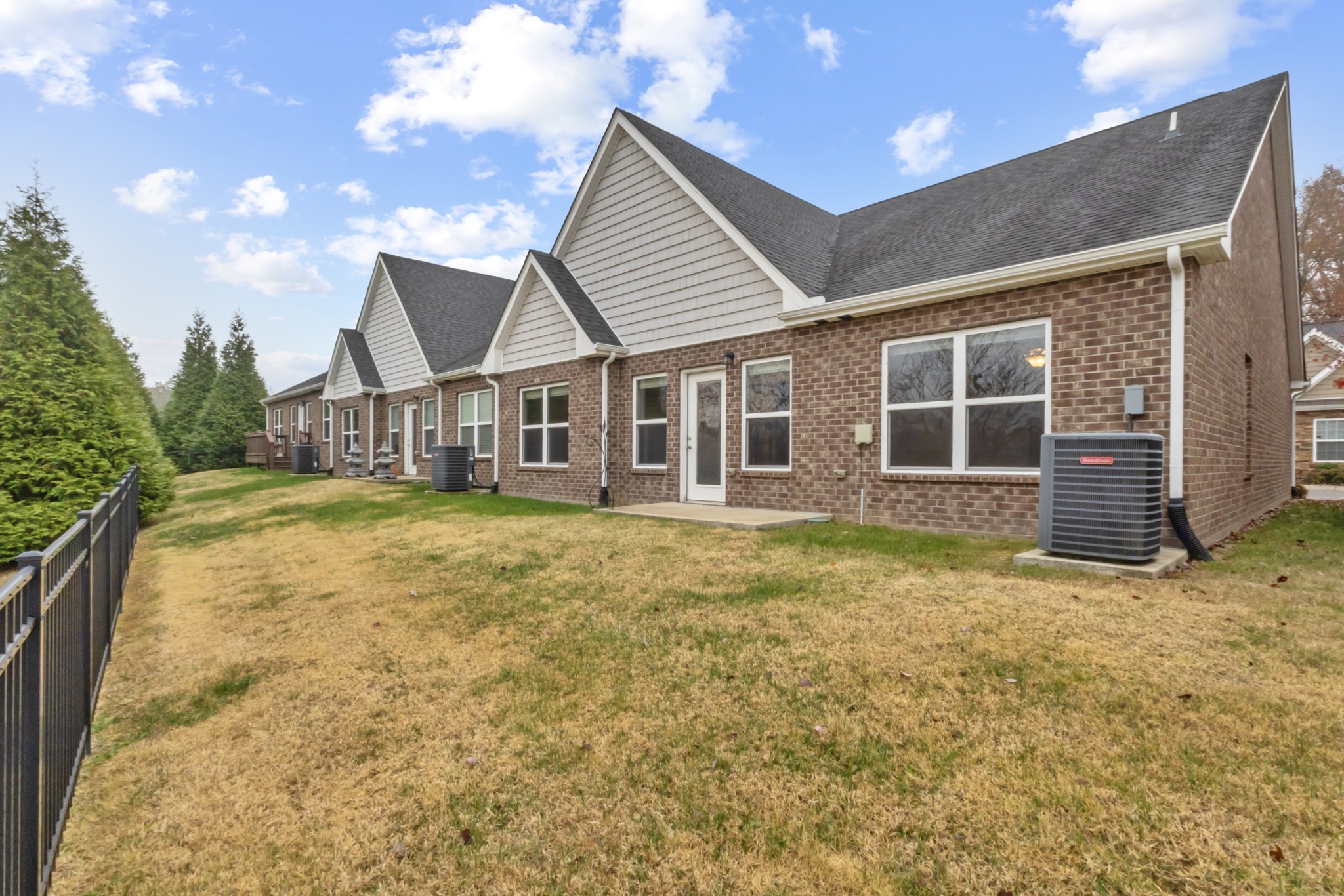 395 Devon Chase Hill Gallatin TN 37066