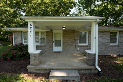 8247 Pinewood Road Nunnelly TN 37137