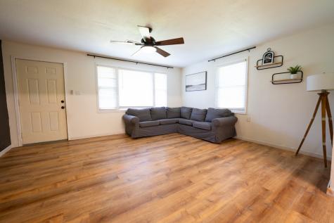 8247 Pinewood Road Nunnelly TN 37137