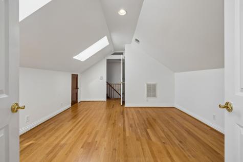 2115 Natchez Trace Nashville TN 37212