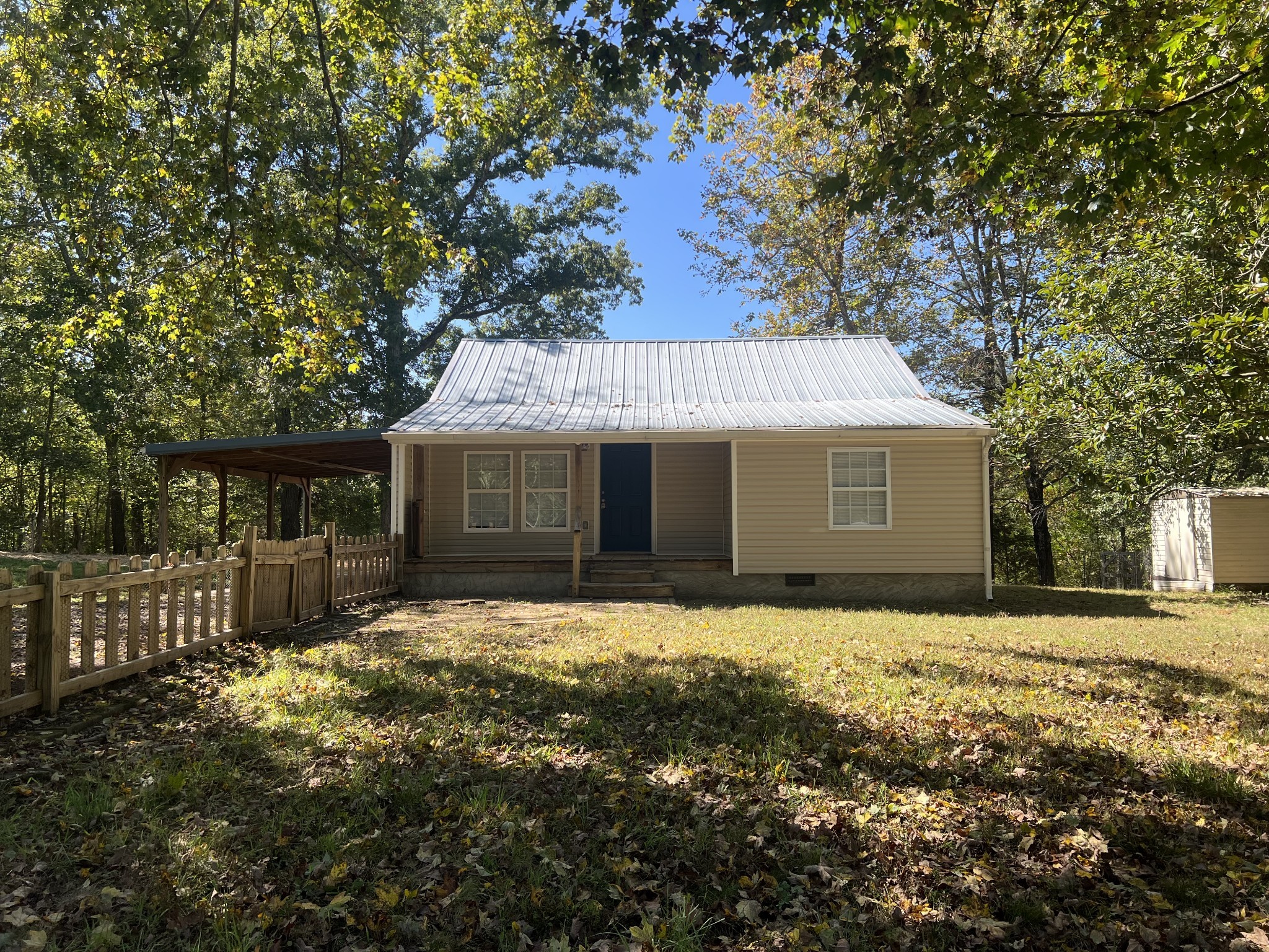 434 Country Lane Dover TN 37058