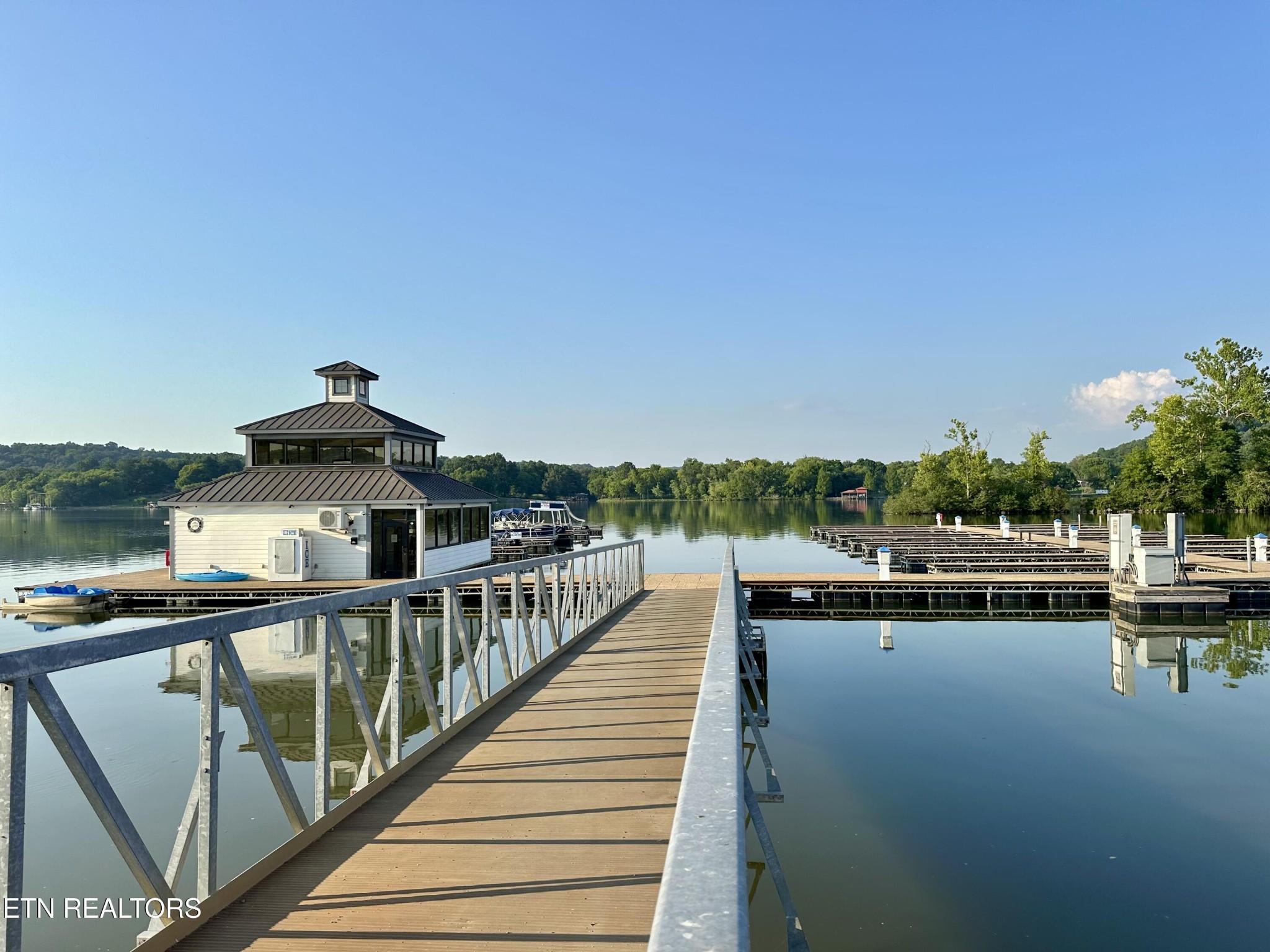 551 Firefly Drive Loudon TN 37774