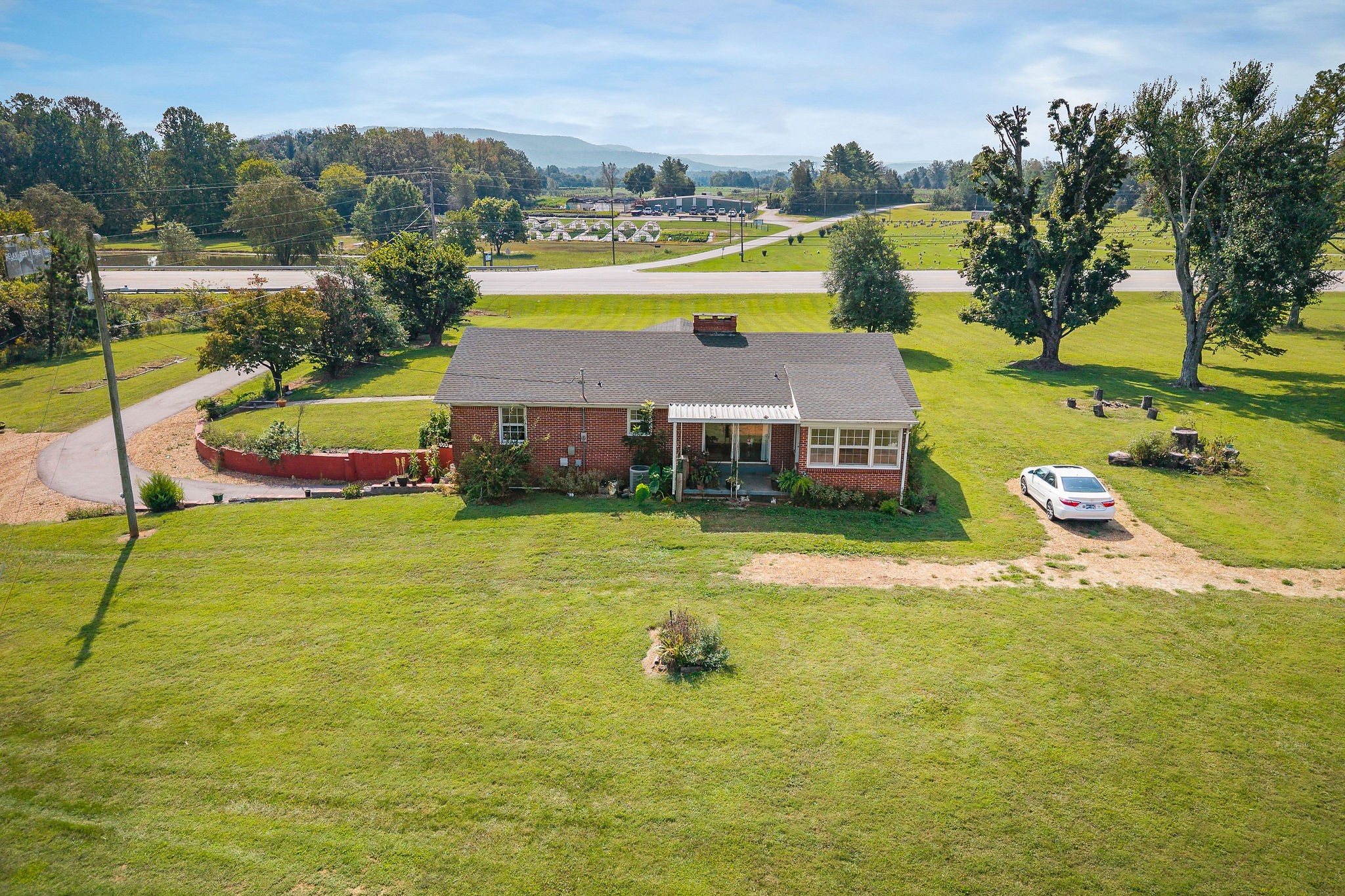 5048 Manchester Highway Morrison TN 37357
