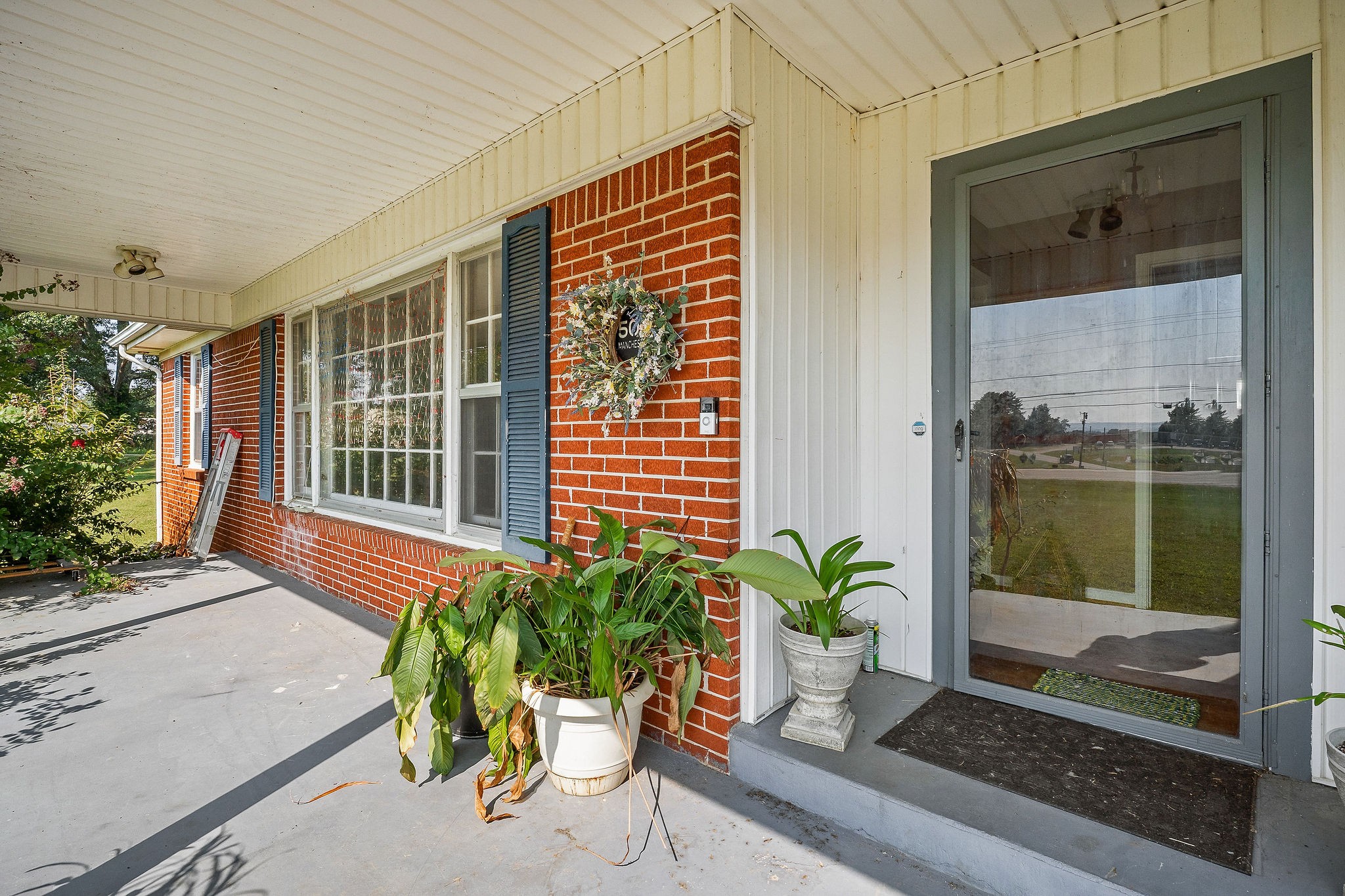 5048 Manchester Highway Morrison TN 37357