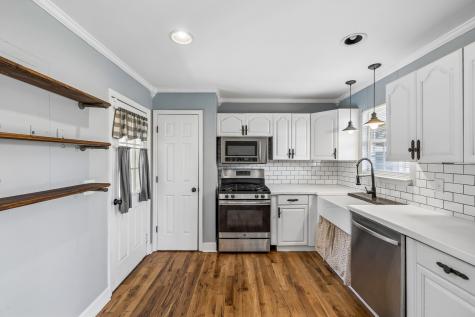 105 White Oak Drive Dickson TN 37055