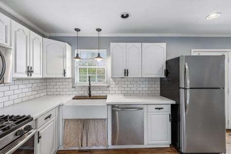 105 White Oak Drive Dickson TN 37055