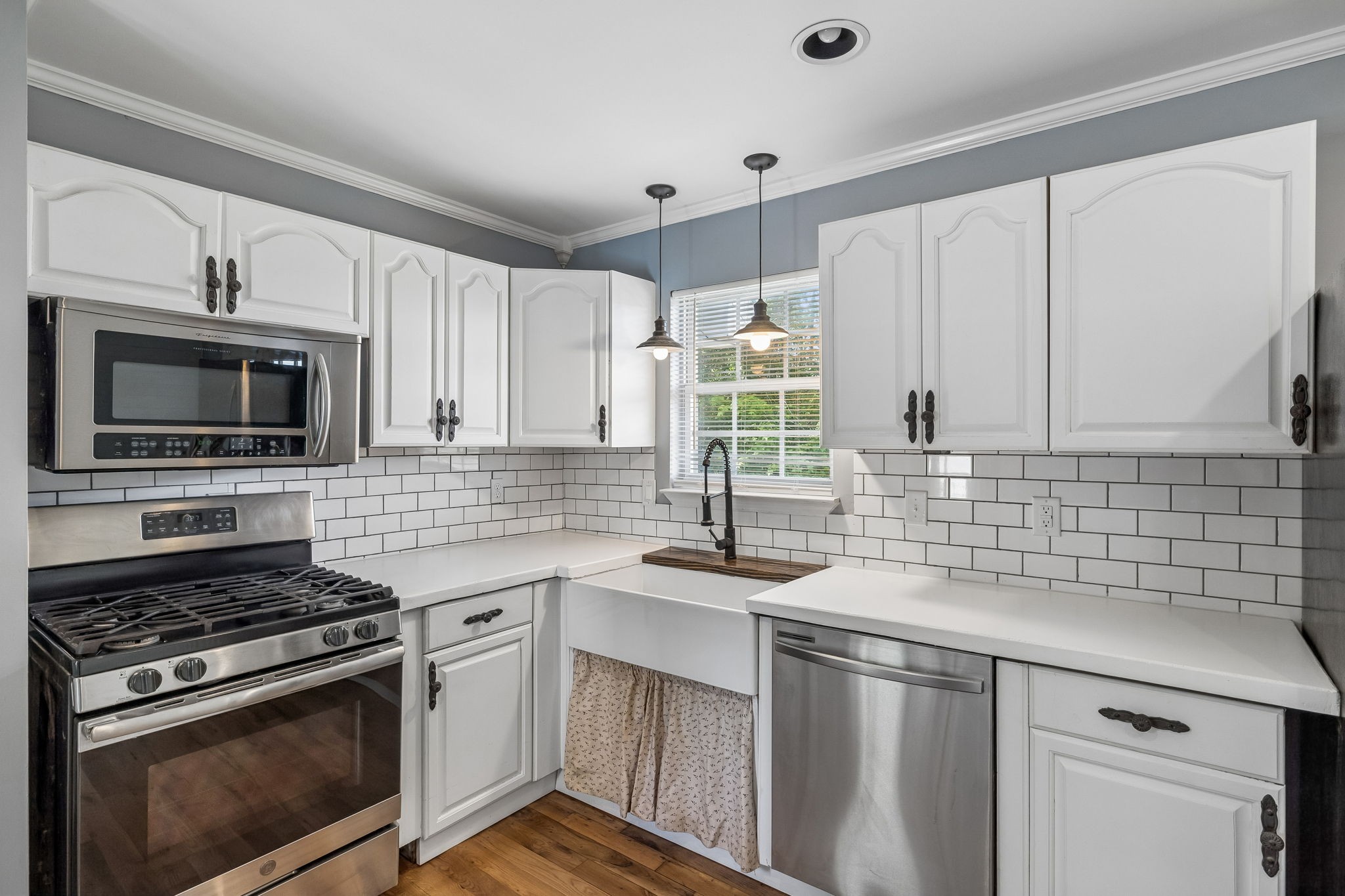 105 White Oak Drive Dickson TN 37055