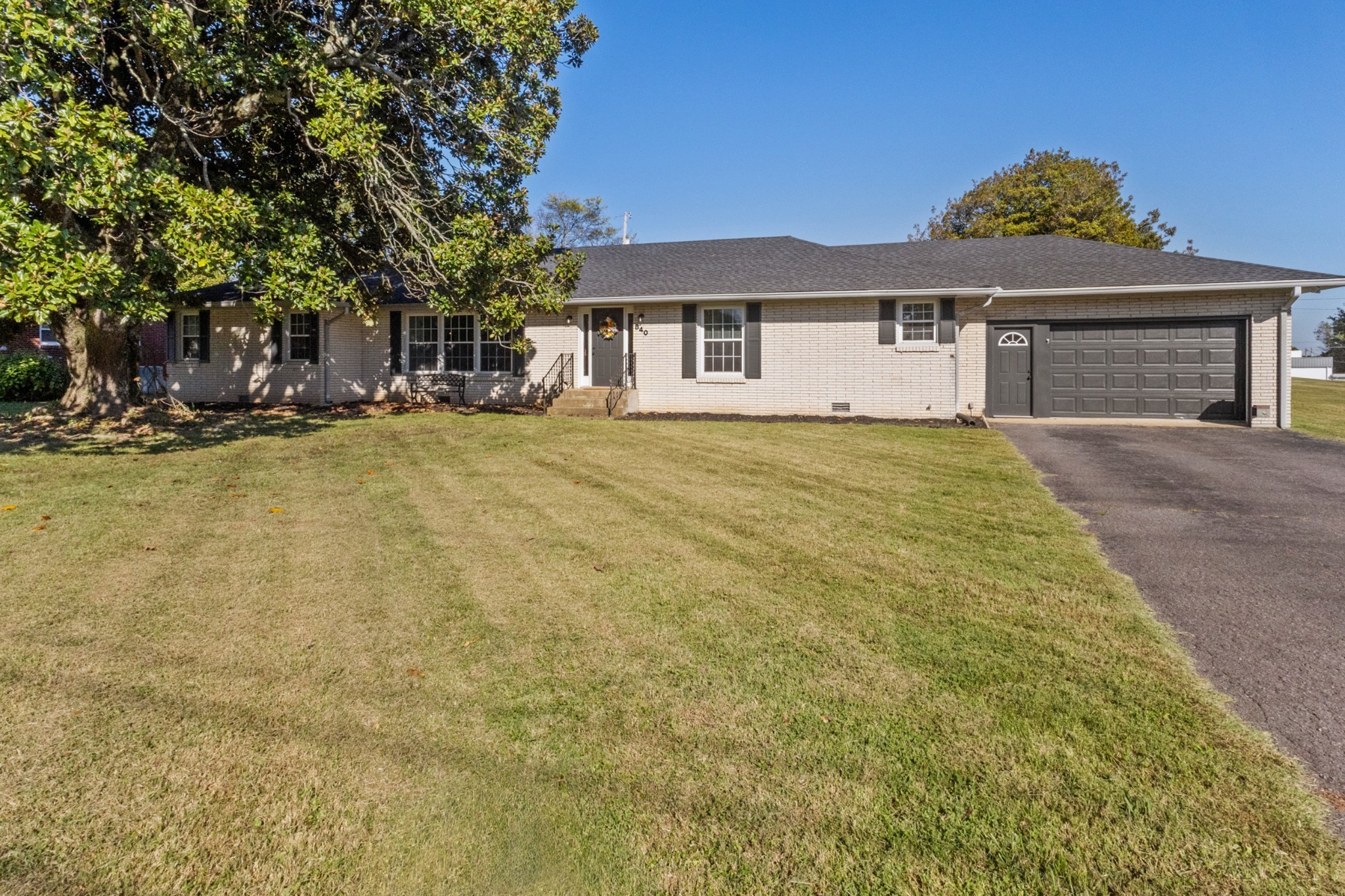 840 S Broadway Street Portland TN 37148
