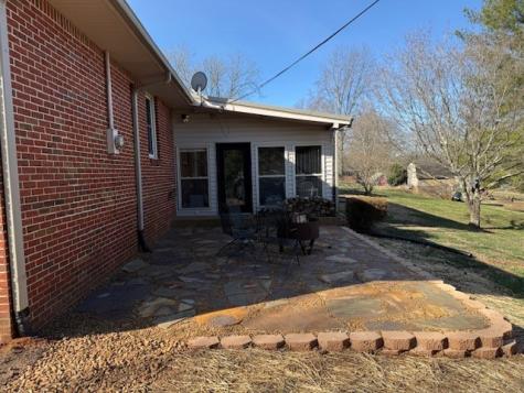 401 E Petty Lane Winchester TN 37398