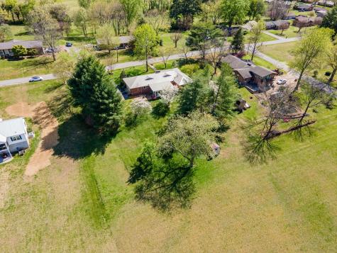 401 E Petty Lane Winchester TN 37398