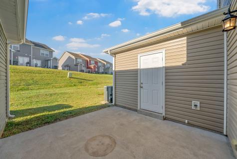 352 Sam Houston Circle Clarksville TN 37040