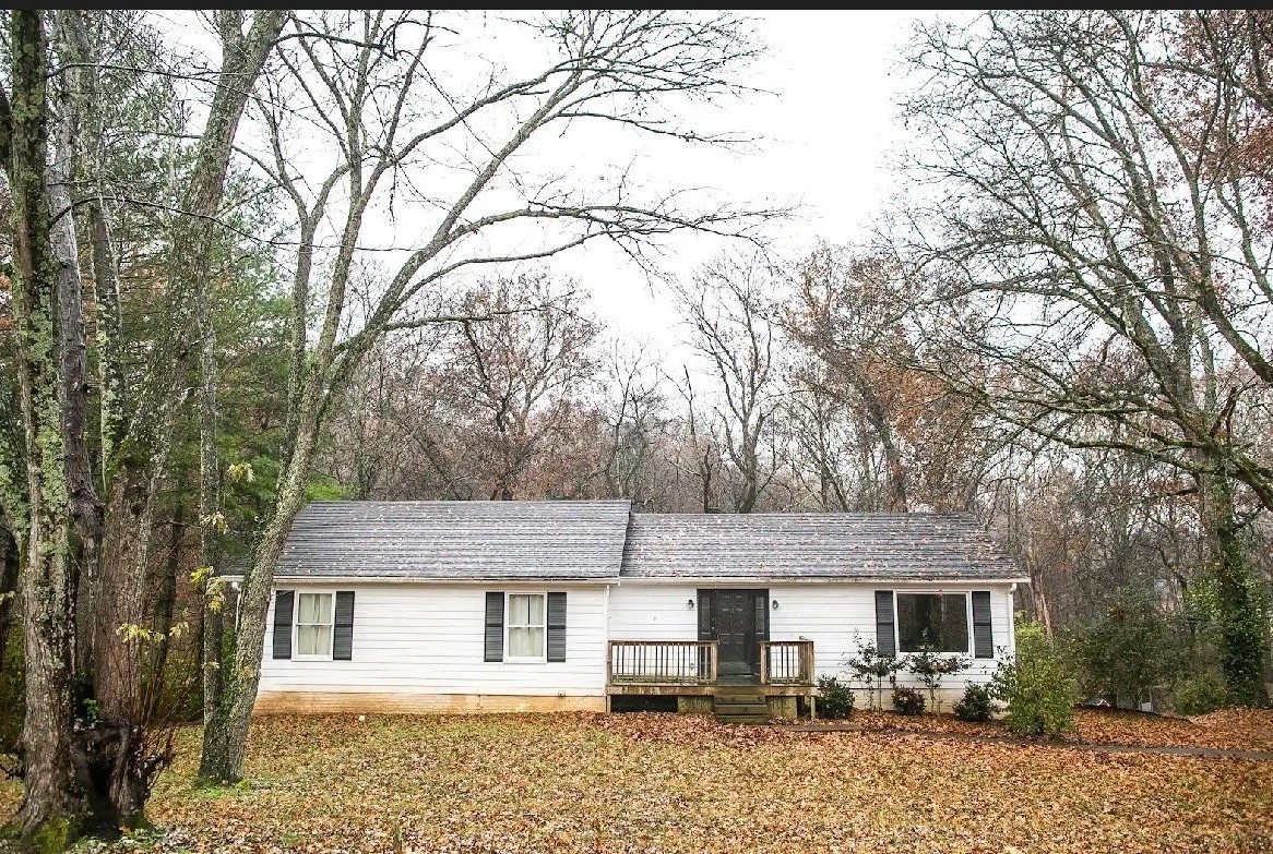 210 Elliott Court Columbia TN 38401