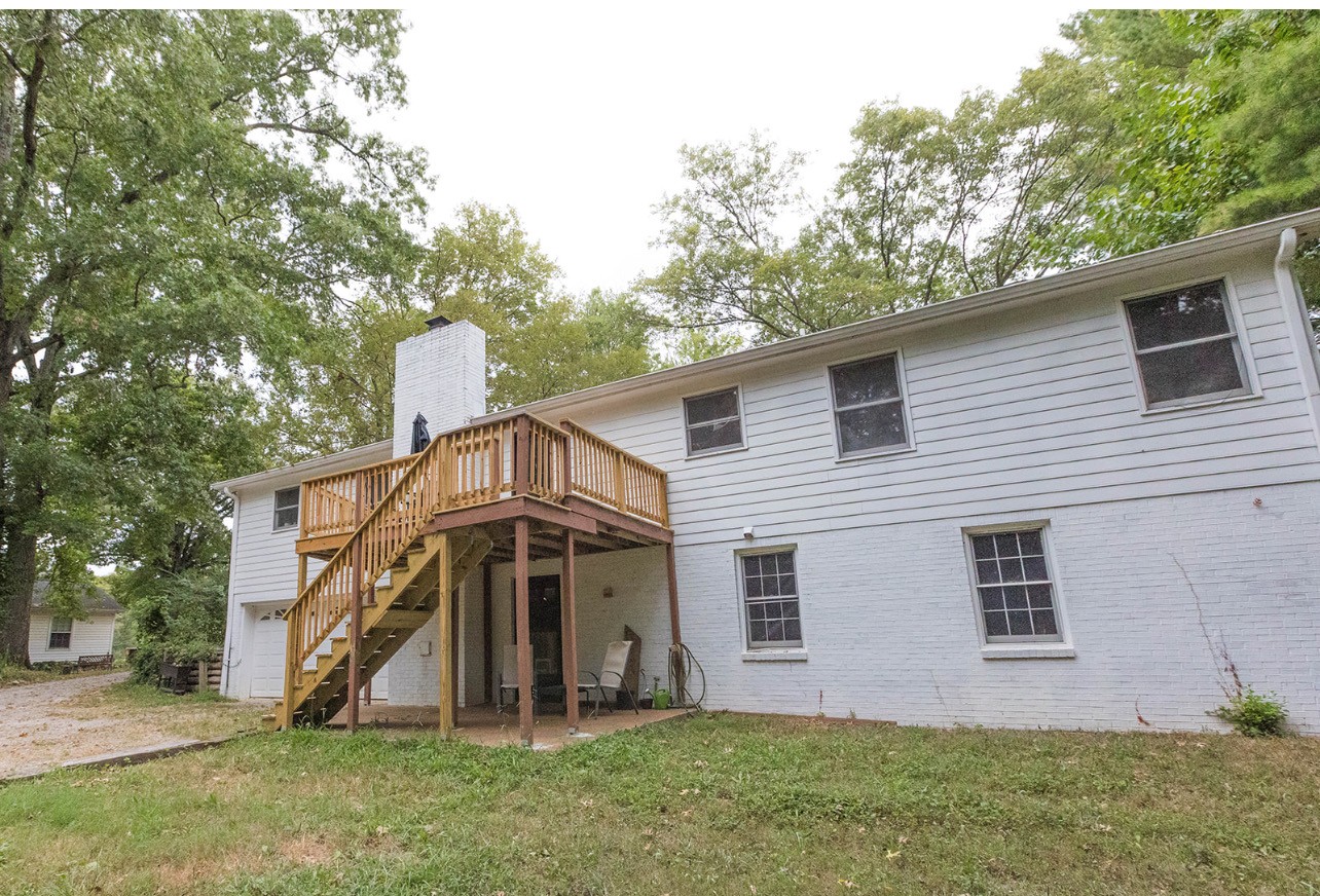 210 Elliott Court Columbia TN 38401