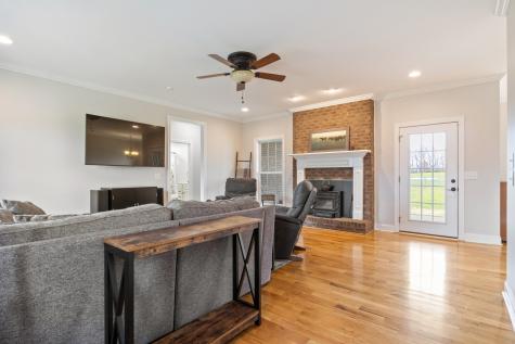2214 Zion Road Columbia TN 38401
