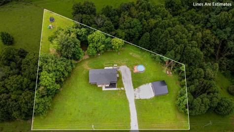 1567 Oak Knob Road Lafayette TN 37083