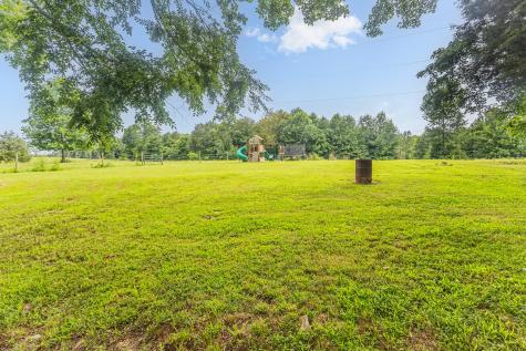 1567 Oak Knob Road Lafayette TN 37083