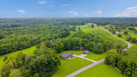 1567 Oak Knob Road Lafayette TN 37083