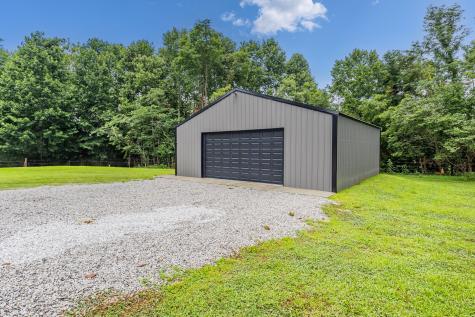 1567 Oak Knob Road Lafayette TN 37083