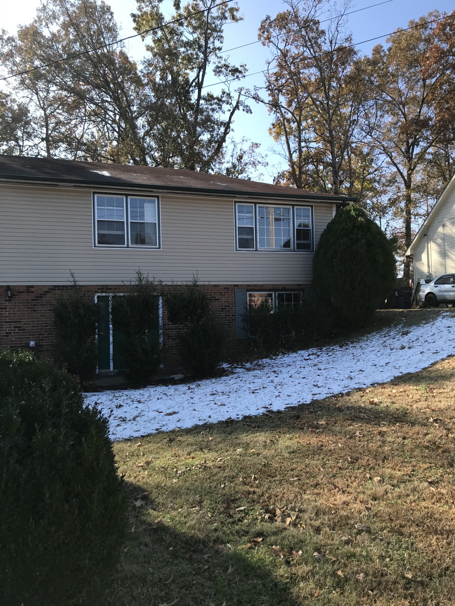 712 R S Bradley Boulevard Clarksville TN 37042