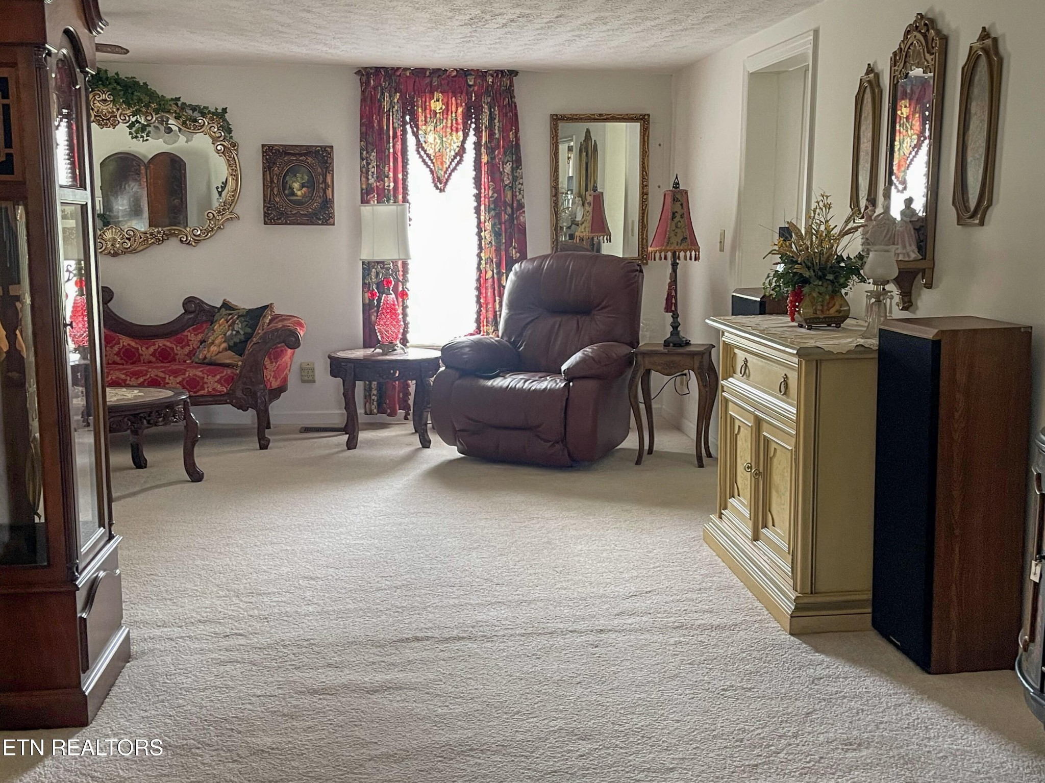 1960 Leffle Webb Road Crossville TN 38572