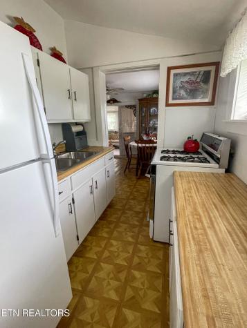 1960 Leffle Webb Road Crossville TN 38572