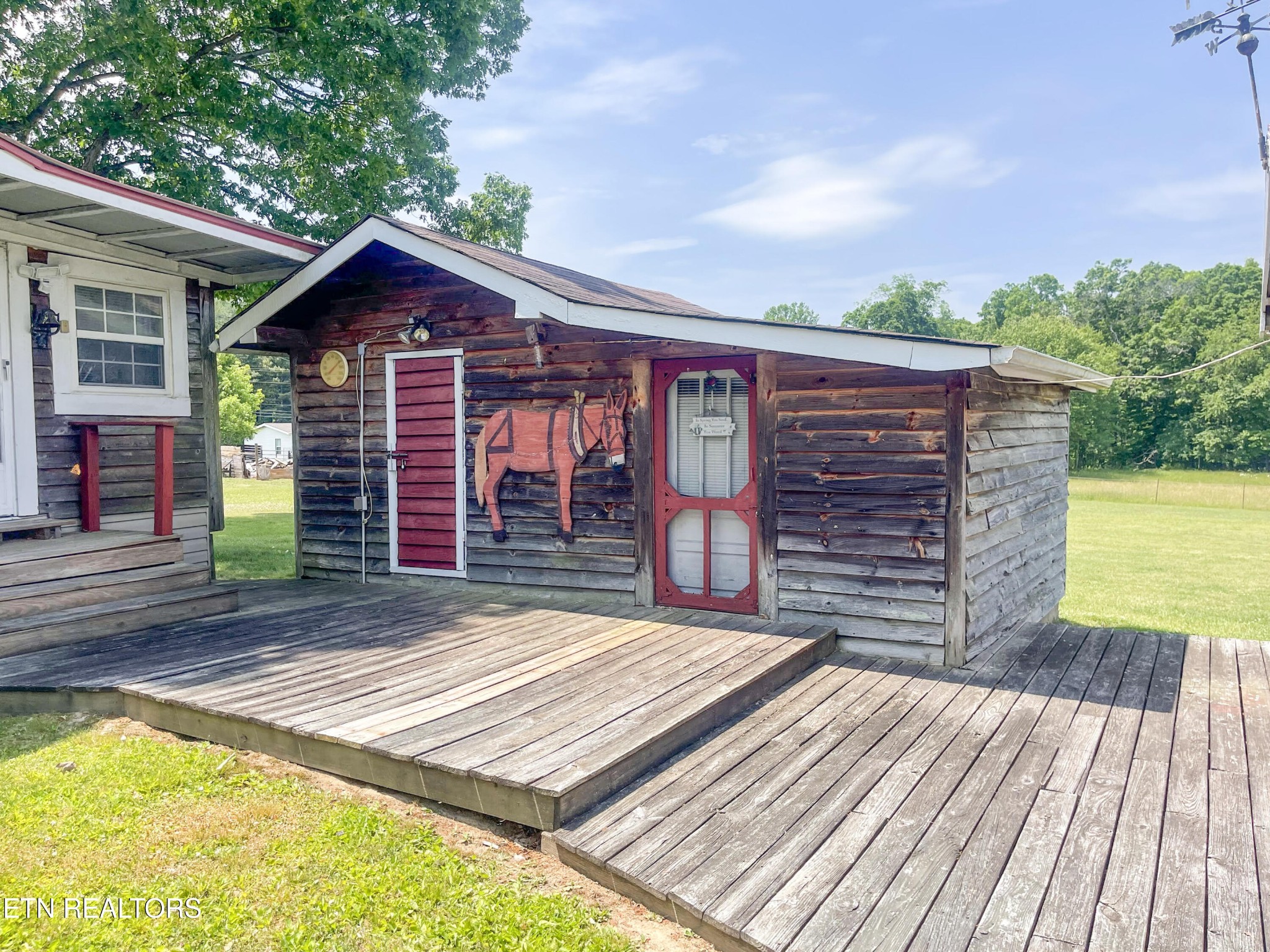 1960 Leffle Webb Road Crossville TN 38572