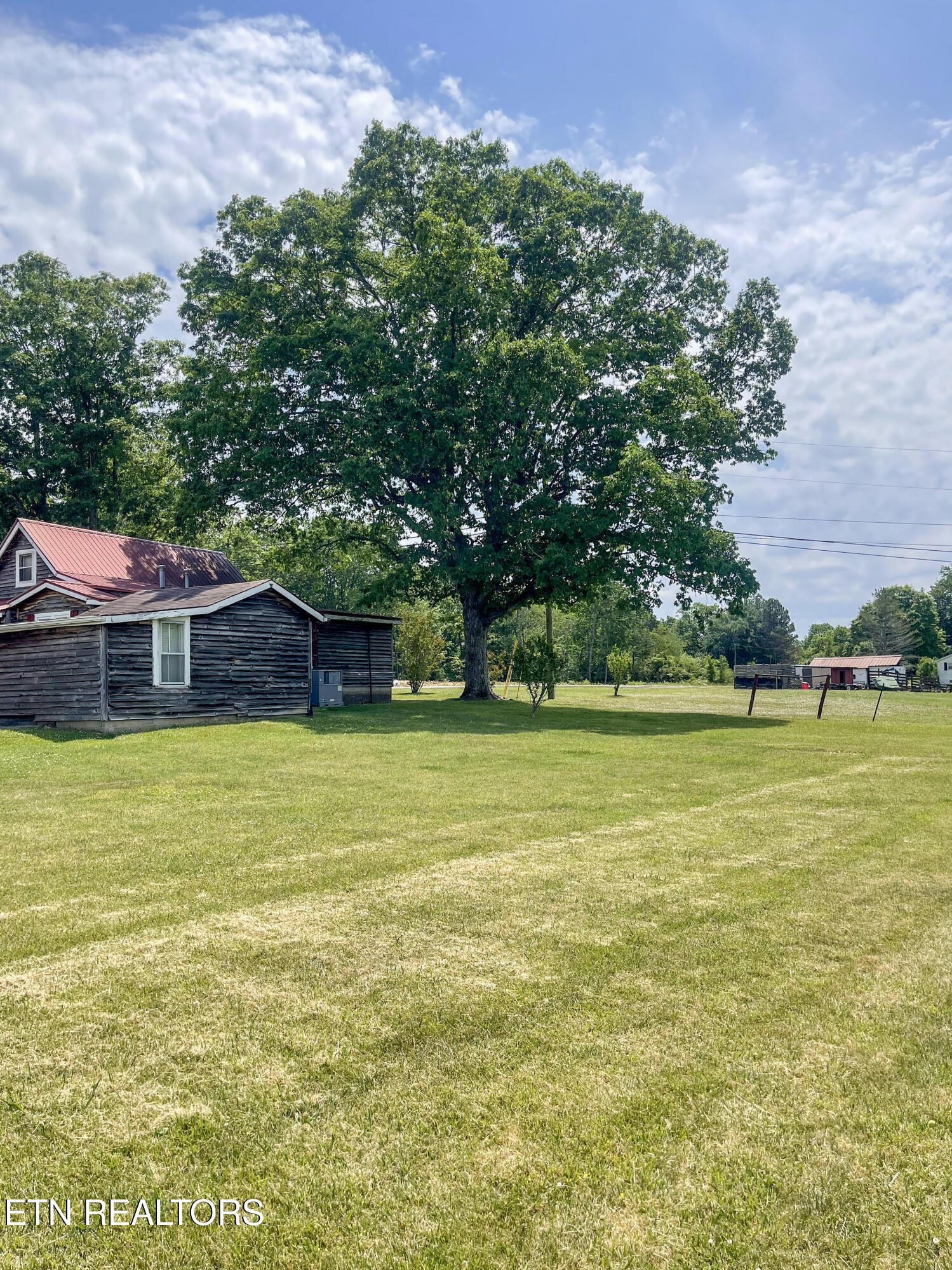1960 Leffle Webb Road Crossville TN 38572