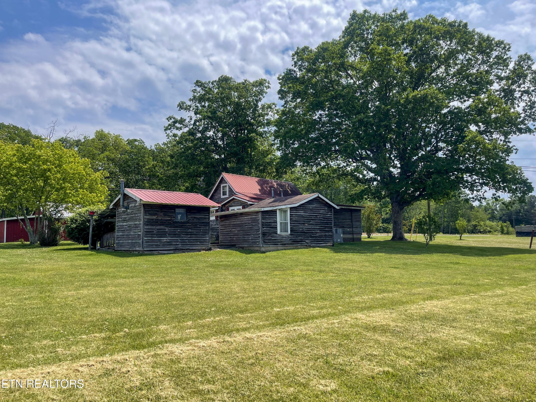 1960 Leffle Webb Road Crossville TN 38572