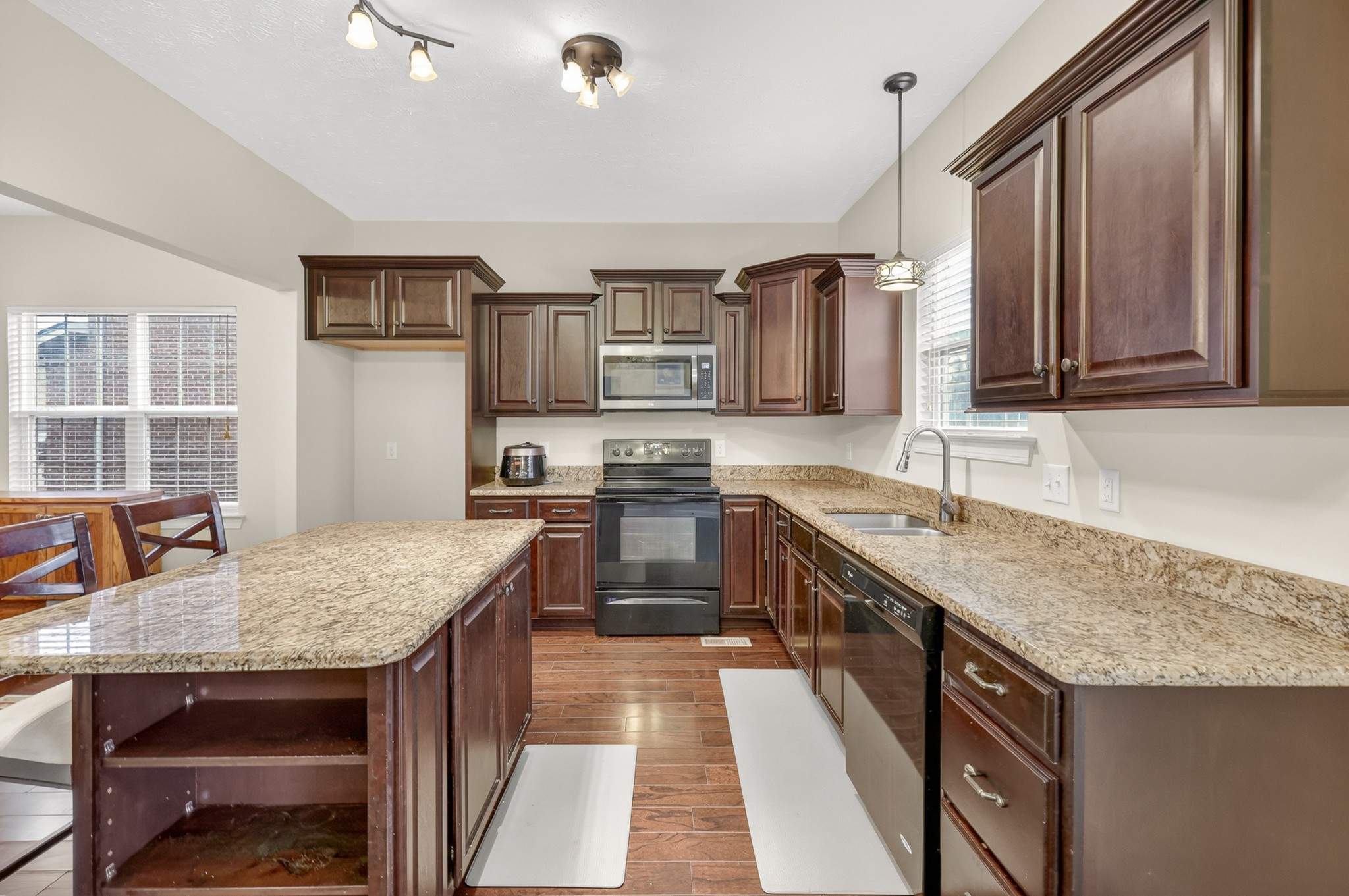 6630 Sunnywood Drive Nashville TN 37211
