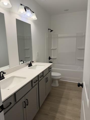 1108 Southerlynn Drive White House TN 37188