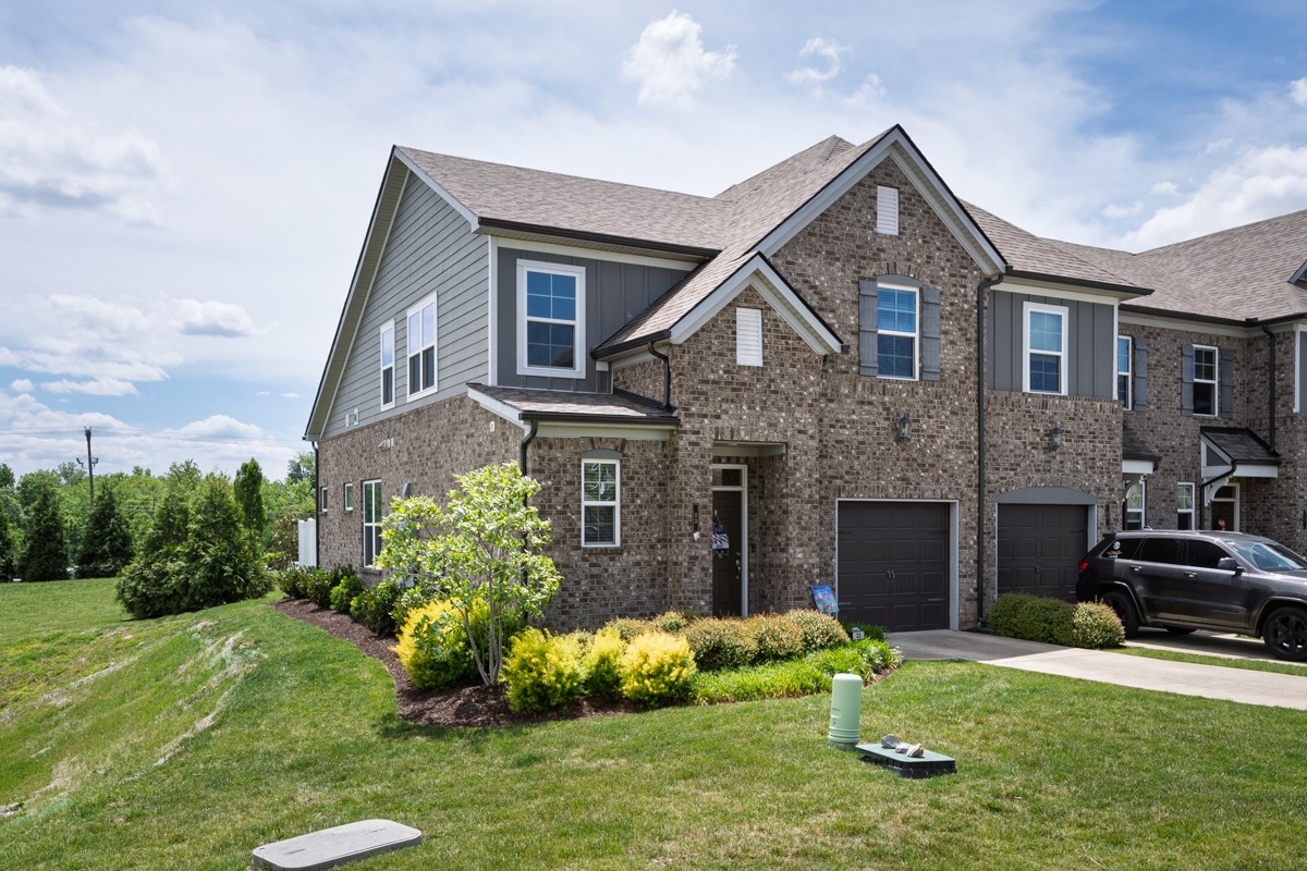 23 Holland Ridge Circle Lebanon TN 37090