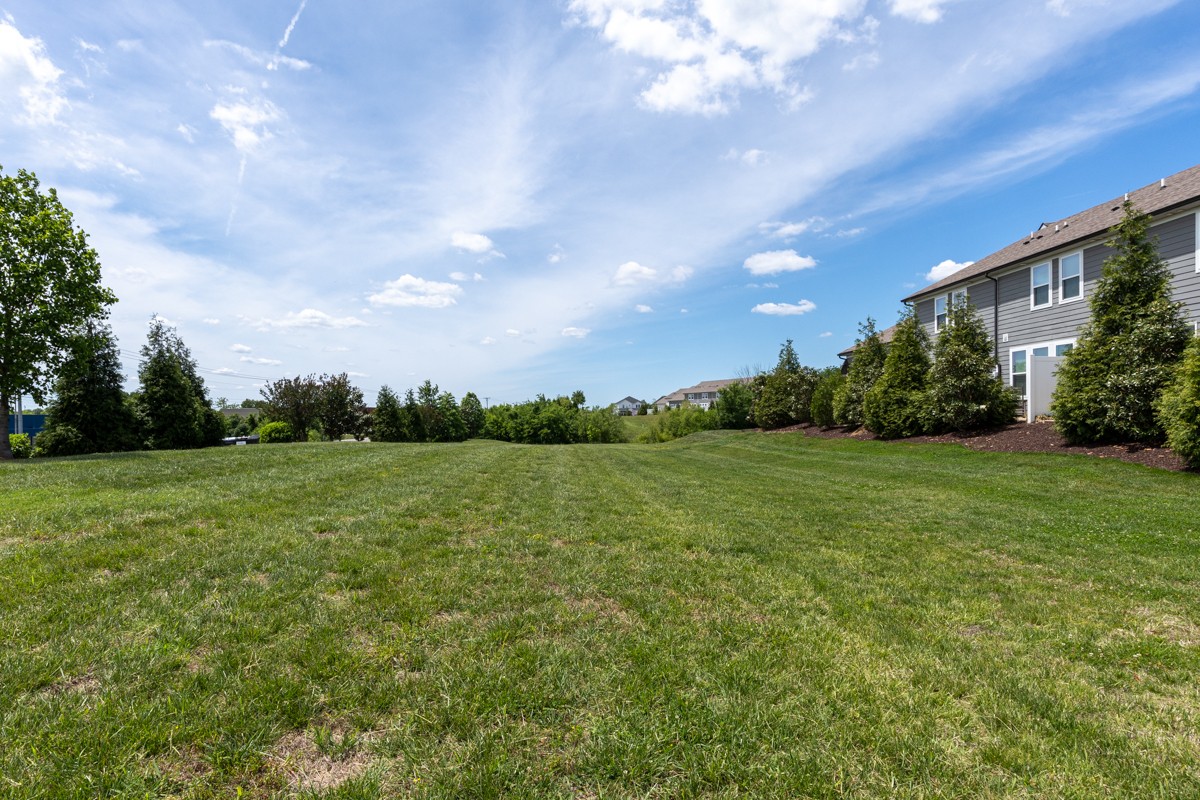 23 Holland Ridge Circle Lebanon TN 37090