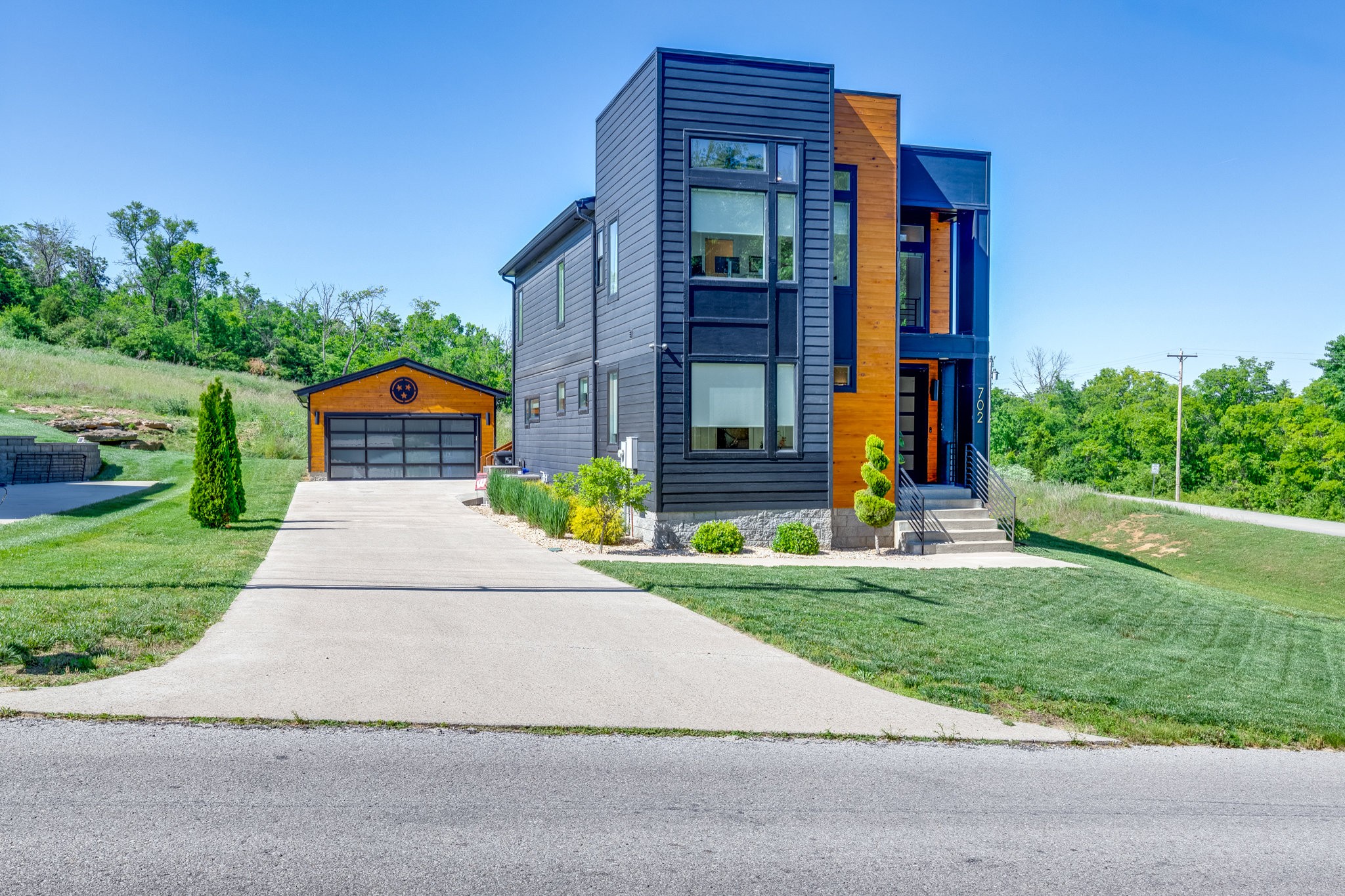 702 W 4th Street Columbia TN 38401