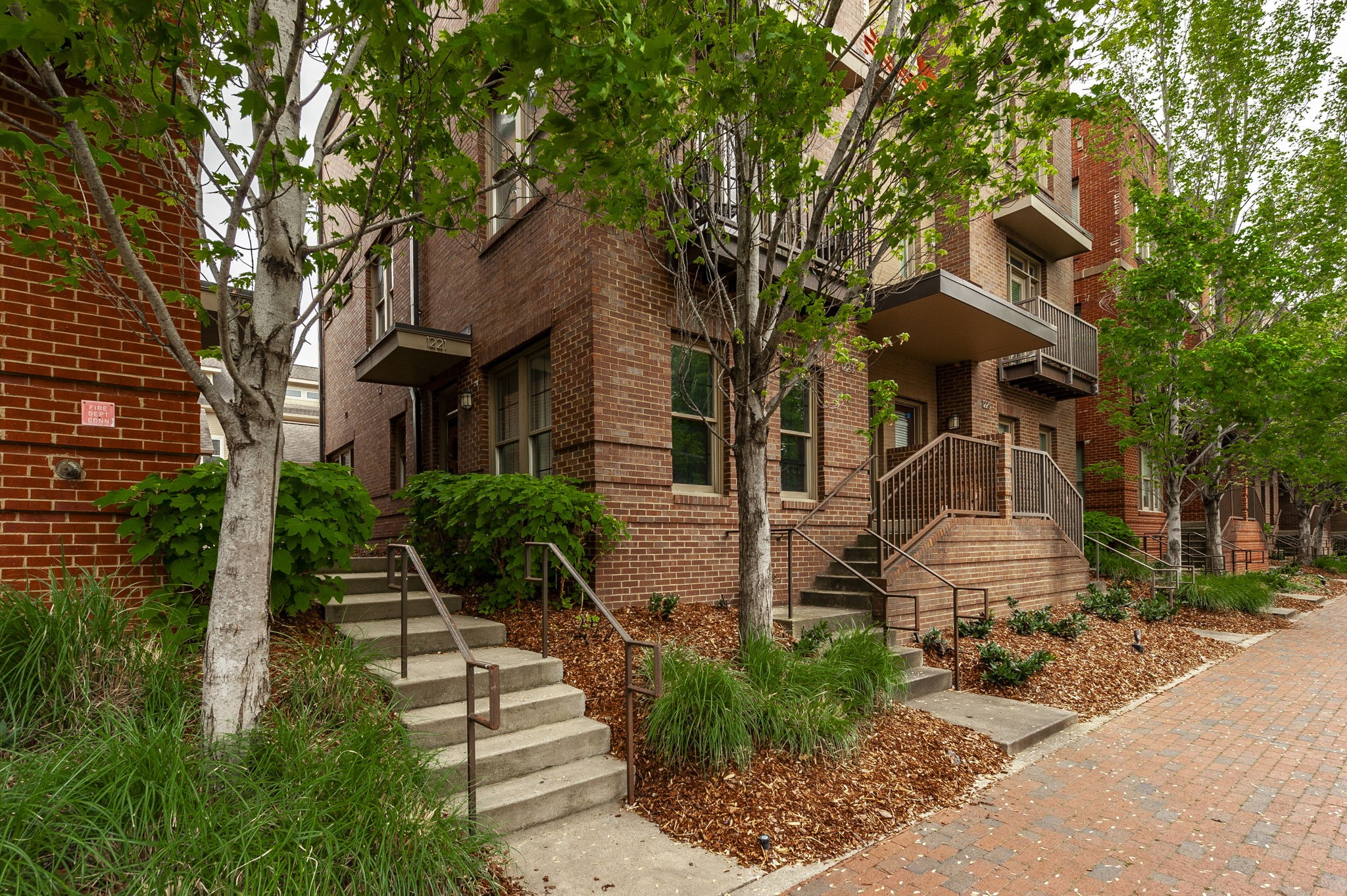 1221 4th Ave, N Nashville TN 37208