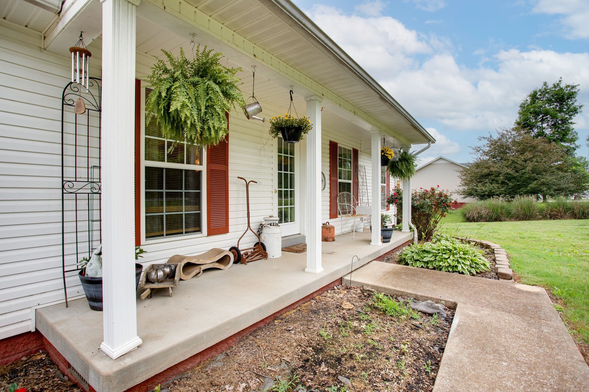 2233 Fall River Road Leoma TN 38468
