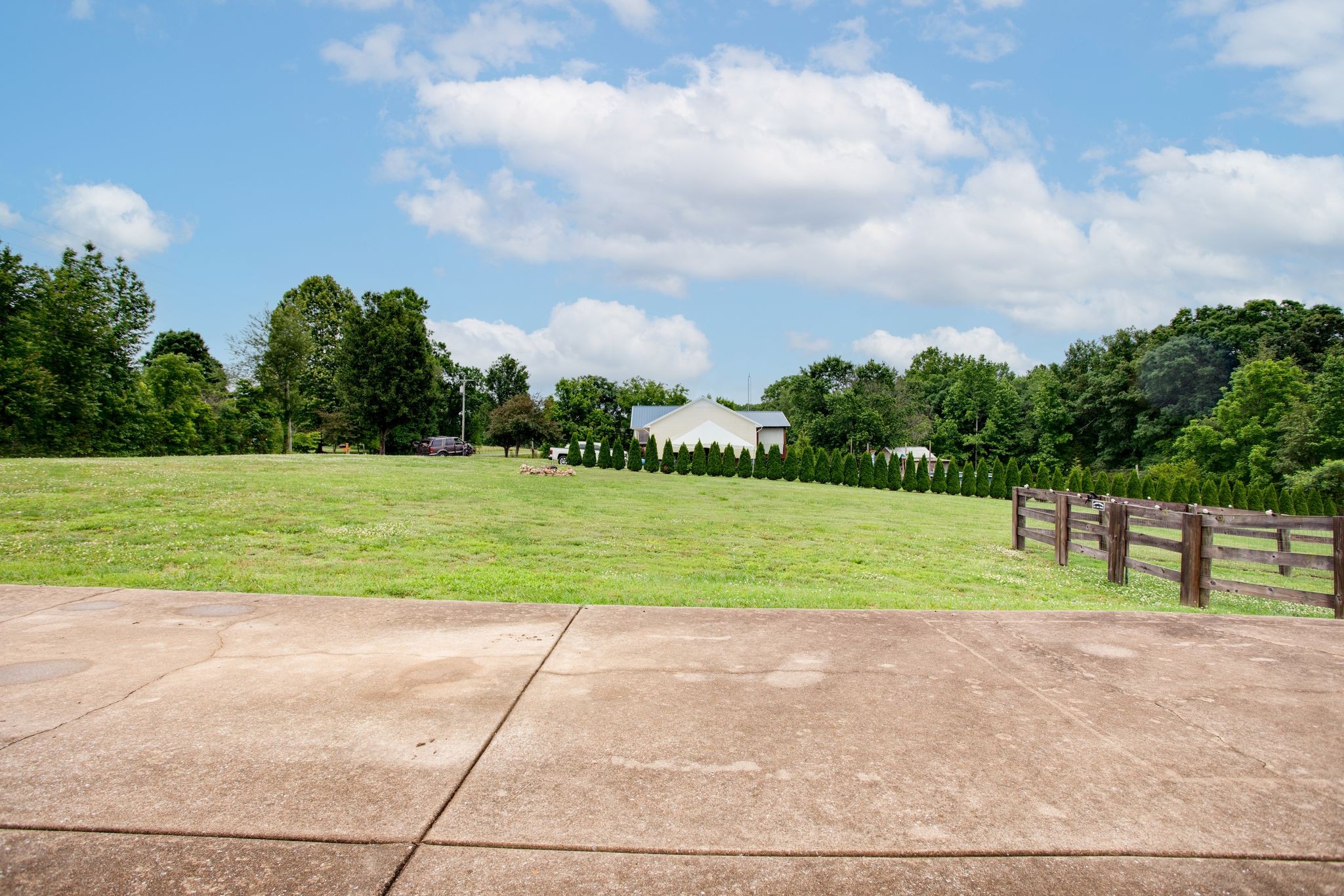 2233 Fall River Road Leoma TN 38468