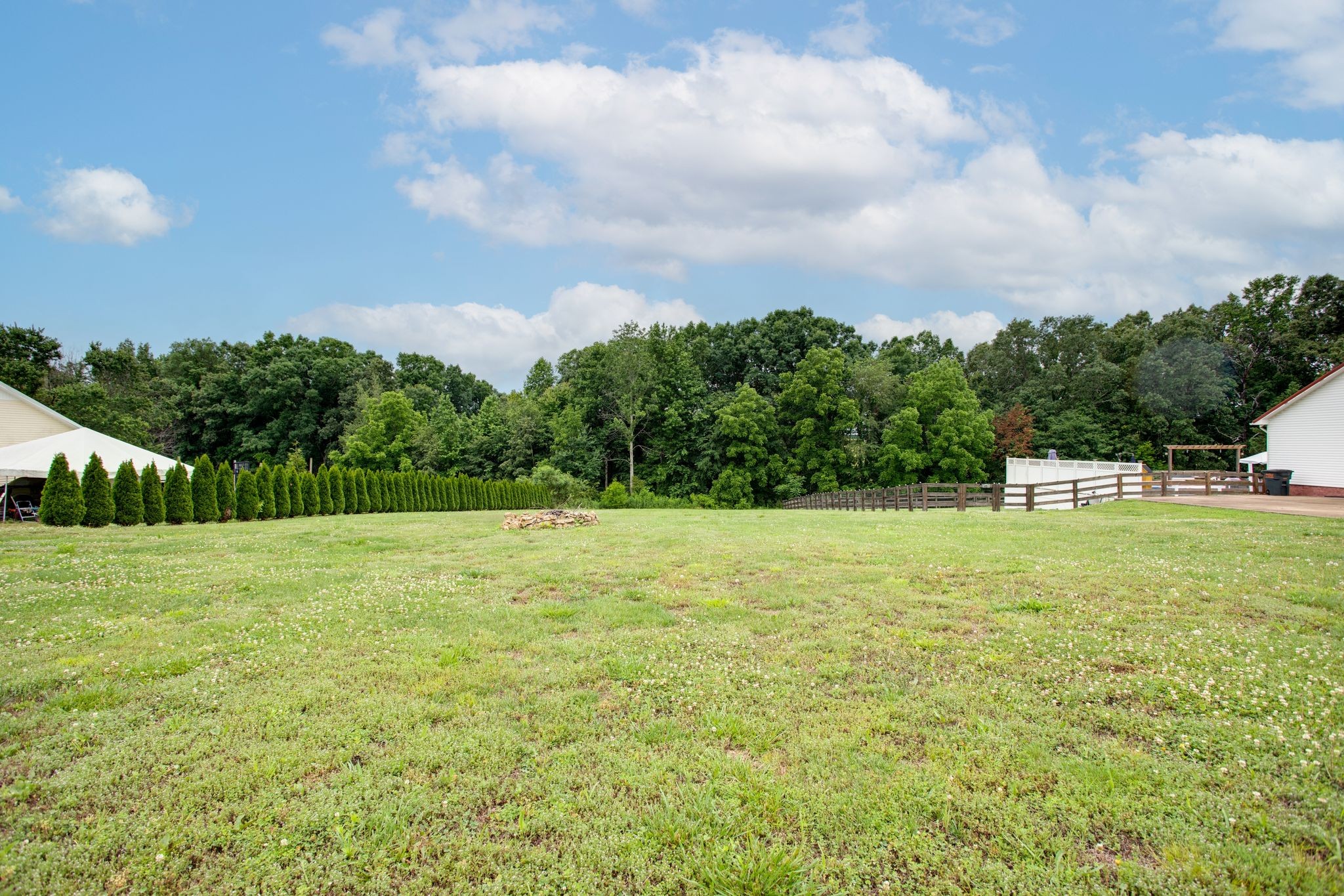 2233 Fall River Road Leoma TN 38468