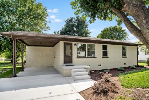 206 W Mcglothlin Street Portland TN 37148