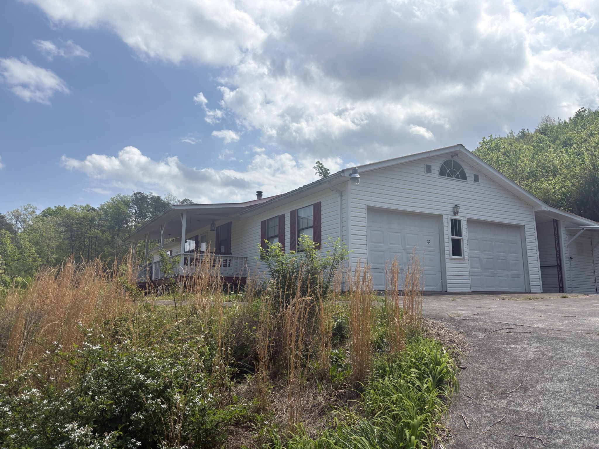 5673 Highway 360 Tellico Plains TN 37385