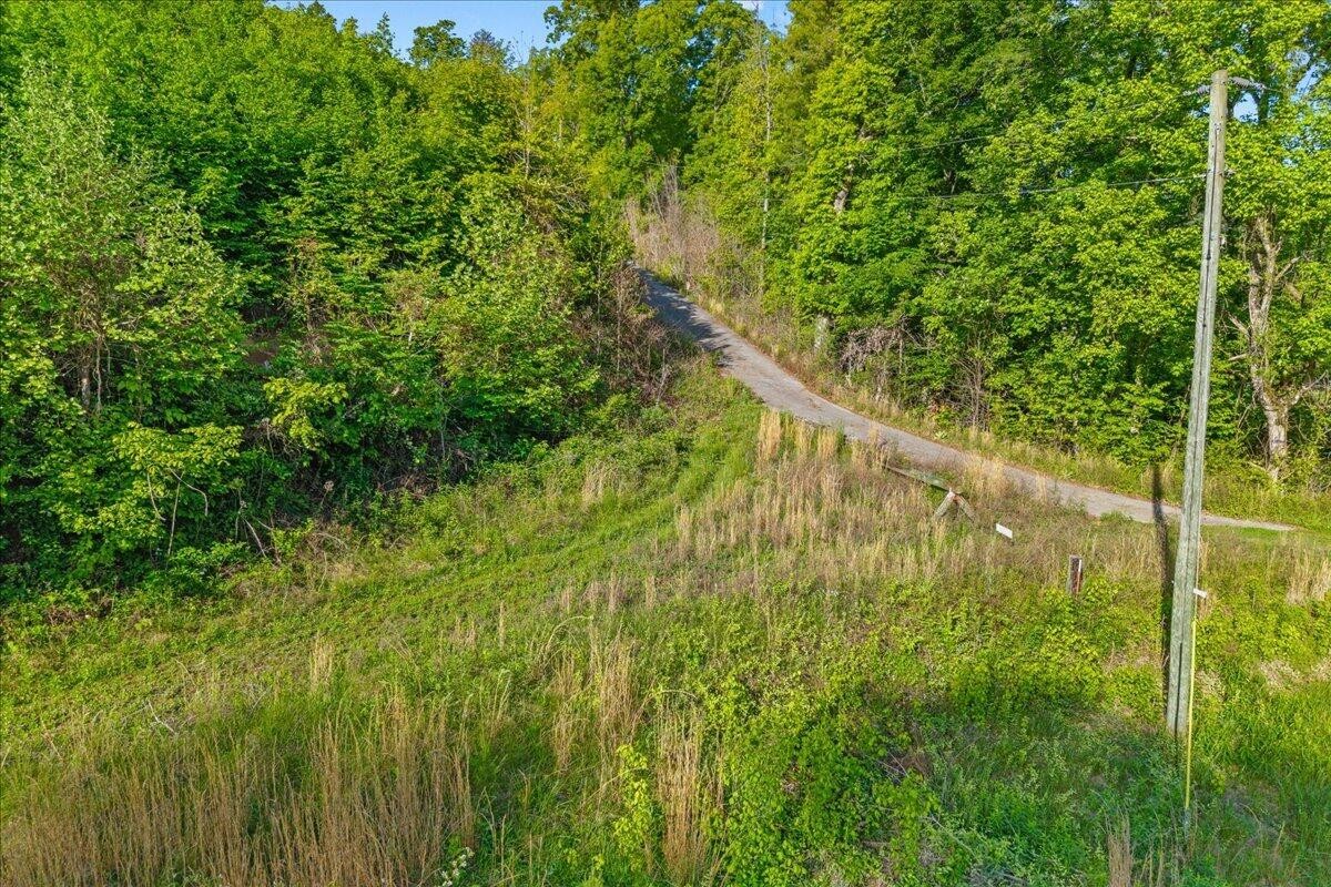 5673 Highway 360 Tellico Plains TN 37385
