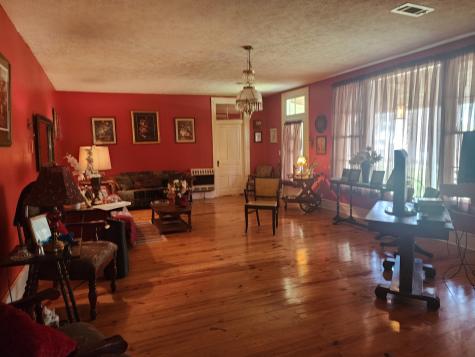 316 Old Highway 25 E Castalian Springs TN 37031