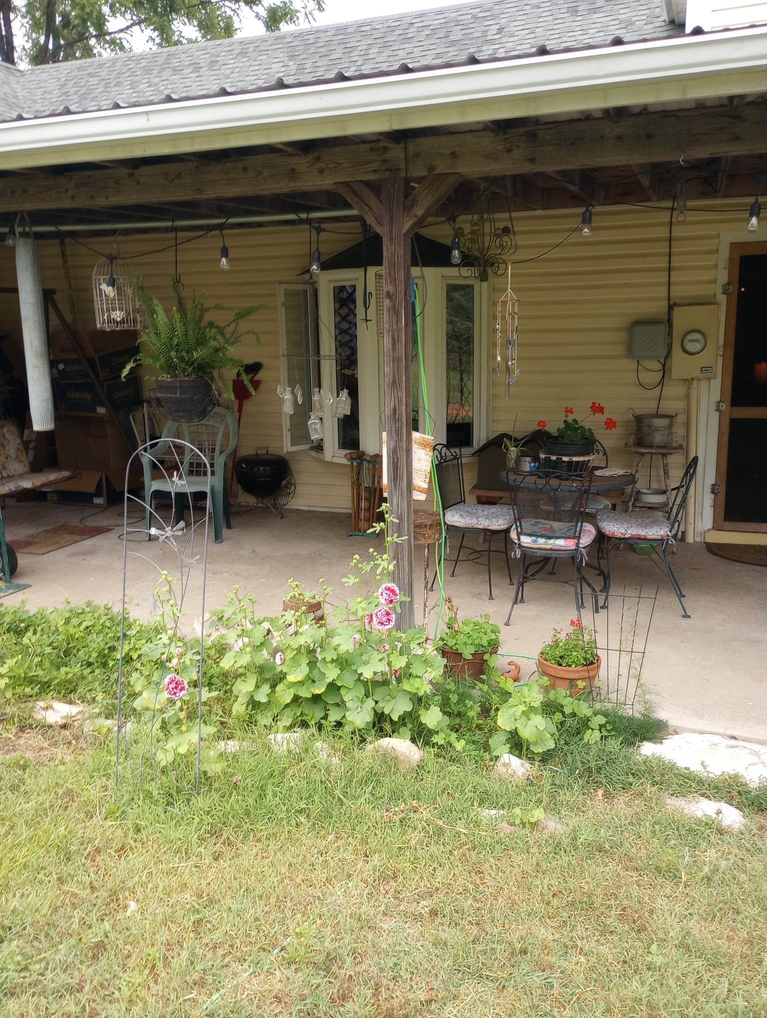 316 Old Highway 25 E Castalian Springs TN 37031