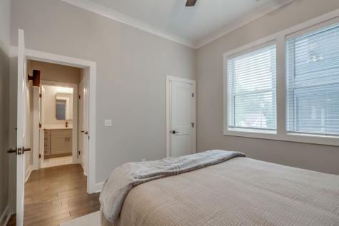 324 33rd Ave, N Nashville TN 37209