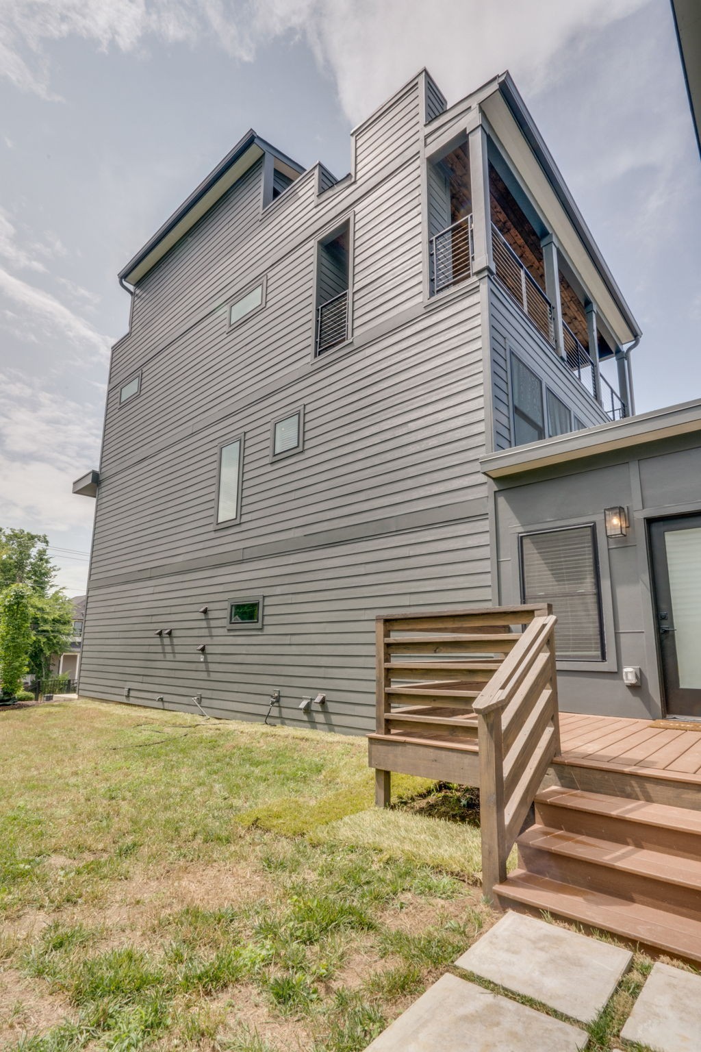 324 33rd Ave, N Nashville TN 37209