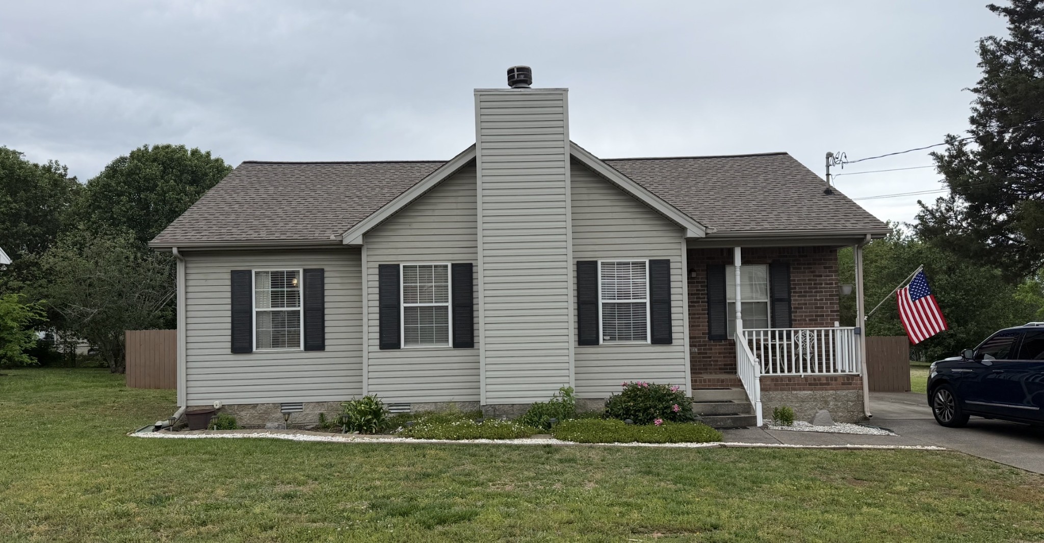 2006 Abingdon Drive La Vergne TN 37086