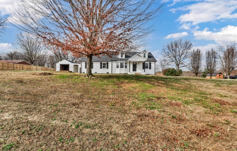 3436 Highway 48 Cunningham TN 37052