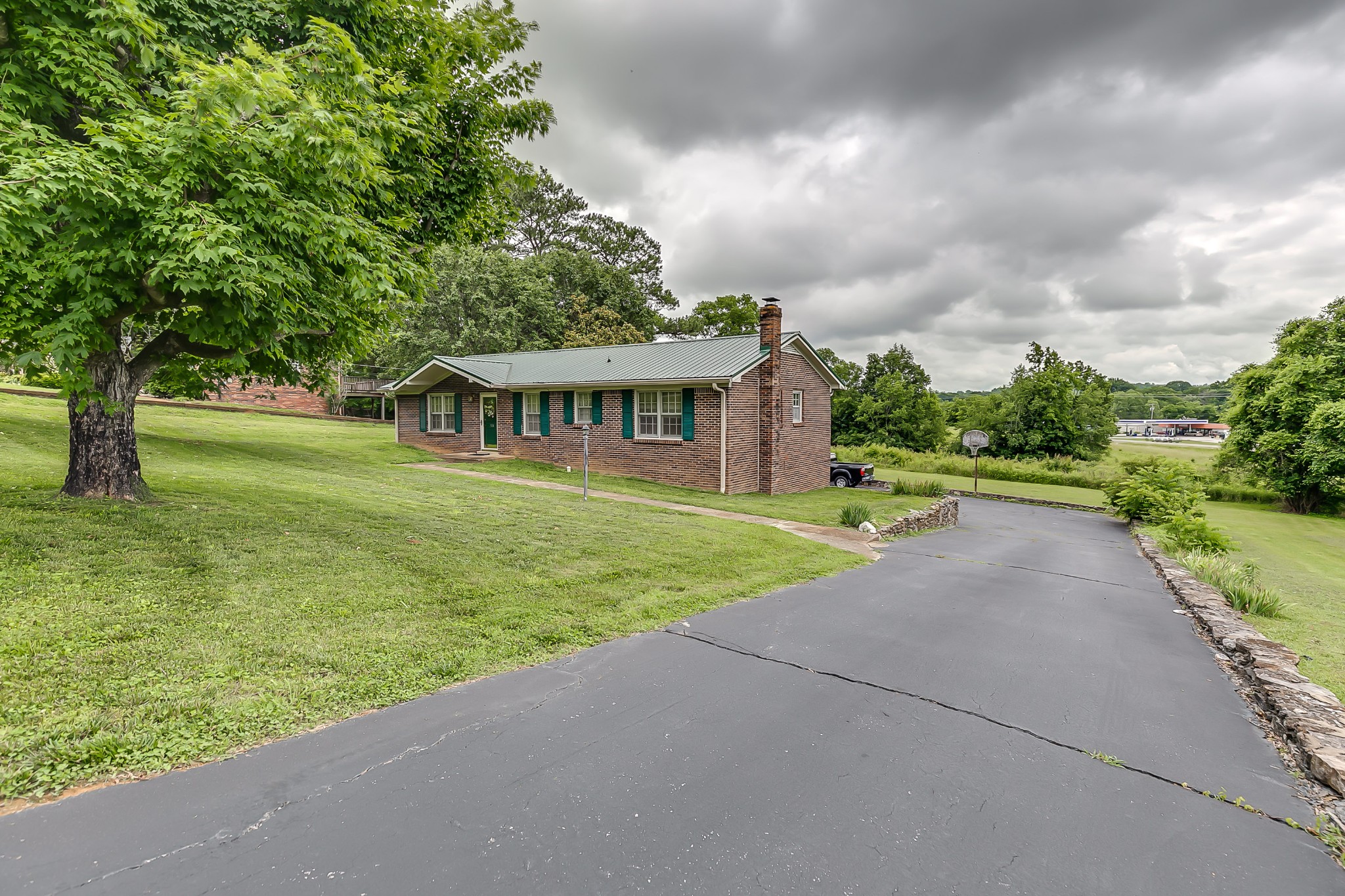 904 Cheairs Circle Columbia TN 38401