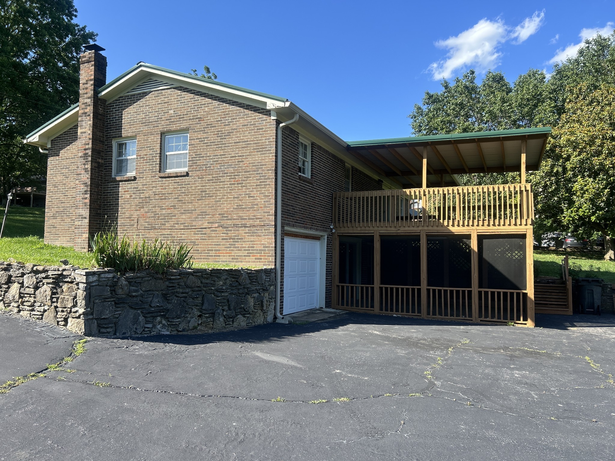 904 Cheairs Circle Columbia TN 38401